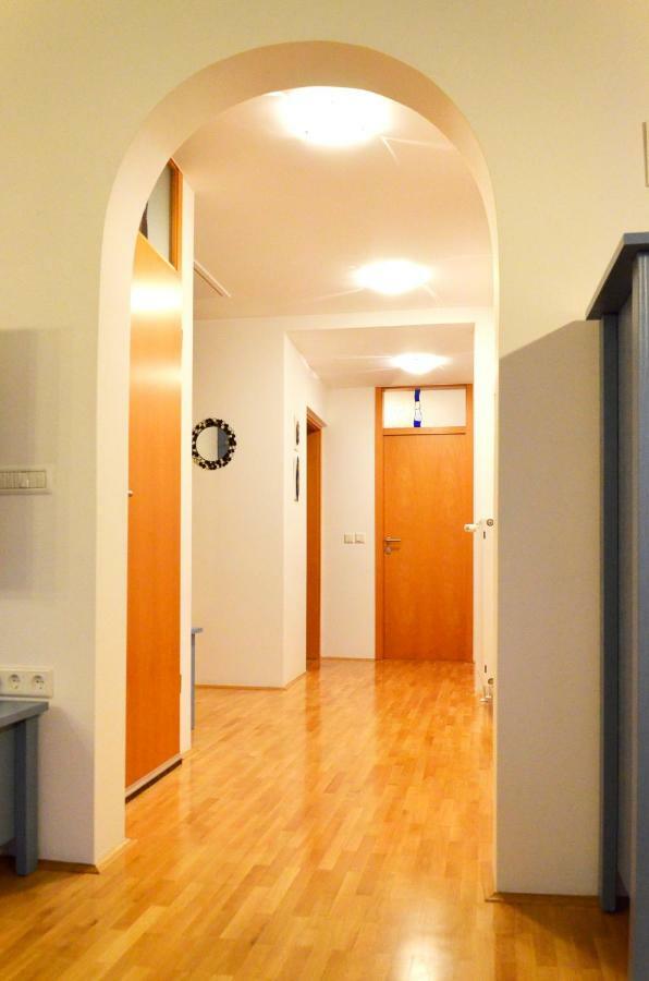 Apartment Galerija ราโดว์ลิตซา ภายนอก รูปภาพ